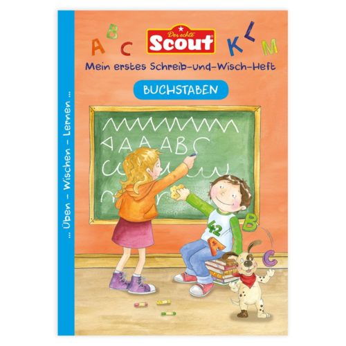 Kinder schreiben Buchstaben auf eine Tafel, bunter Einband eines Lernbuchs.