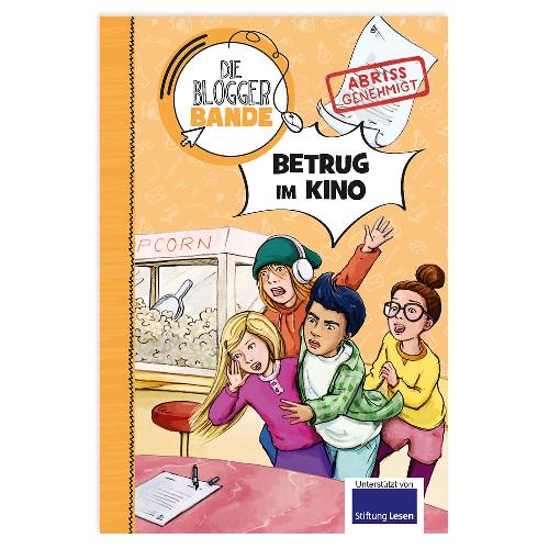 Cover von „Die Bloggerbande: Betrug im Kino“ mit vier Kindern in einer Popcorn-Stand-Kulisse.