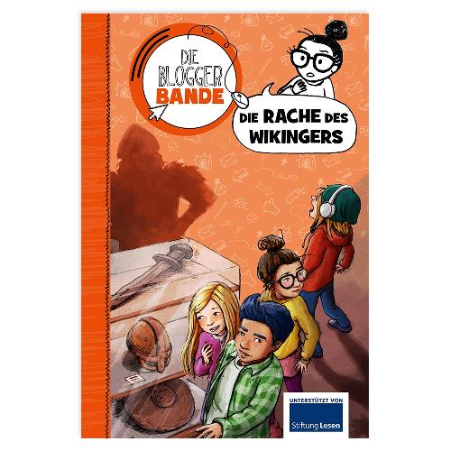 Kinder betrachten Wikingerartefakte in einem Museum, Cover des Buches „Die Bloggerbande: Die Rache des Wikingers“.