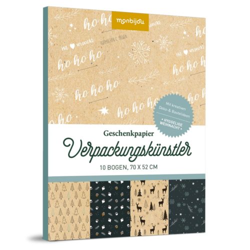 Packung Geschenkpapier mit weihnachtlichen Motiven: Ho-Ho-Ho, Schneeflocken, Bäume und Rentiermuster.