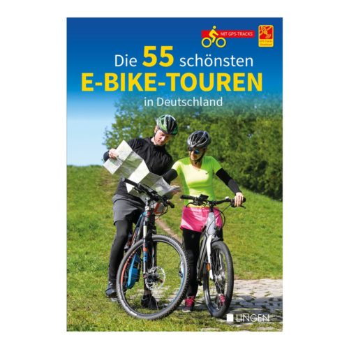 Zwei Menschen mit E-Bikes begutachten eine Karte und werben für einen Reiseführer mit den 55 besten E-Bike-Touren in Deutschland.