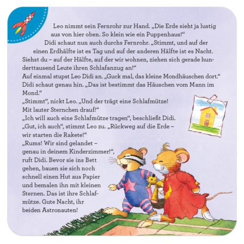 Zwei Charaktere betrachten den Nachthimmel durch ein Teleskop von einem hohen Haus aus, das von üppigem Grün umgeben ist.
