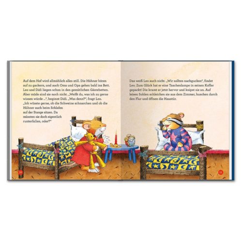 Illustration von zwei Tieren in einem Schlafzimmer, eines sitzt im Pyjama auf einem Bett, das andere mit Brille auf einem Stuhl.