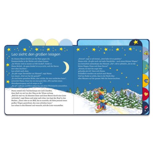 Ein aufgeschlagenes Kinderbuch mit Illustrationen einer Schneelandschaft und eines Sternenhimmels.