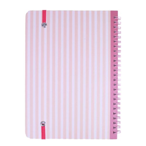 Ein rosa-weiß gestreiftes Spiralnotizbuch mit zwei Metallnieten und einem elastischen Verschluss.
