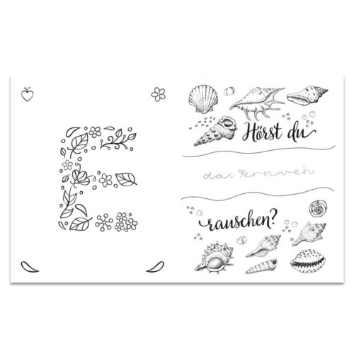Illustrierter Buchstabe „E“ mit Blumen und Muscheln