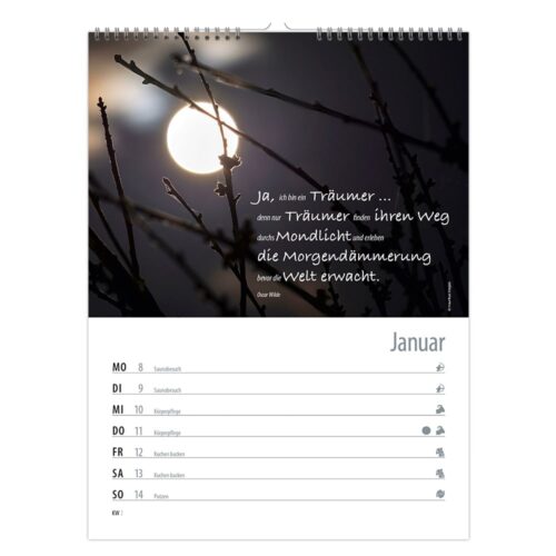 Eine Kalenderseite für Januar 2024 mit einem Nachtbild und über dem Foto überlagertem deutschem Text.